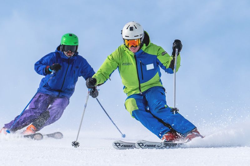 Hakuba Ski Lessons - Evergreen International Ski School